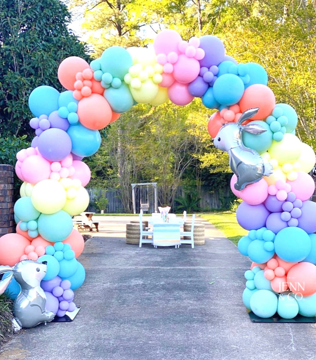 Organic Balloon Arch – Jenn & Co.