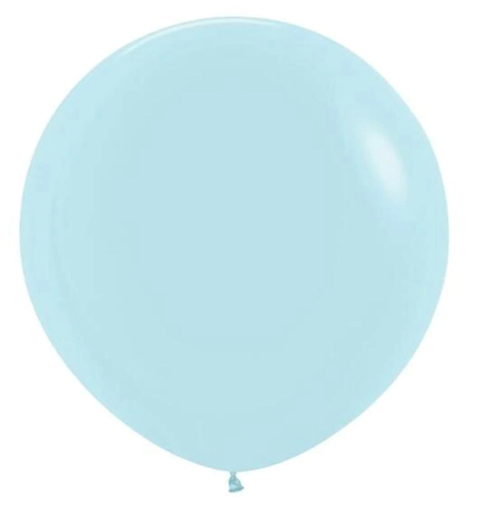 Havin A Party Balloon