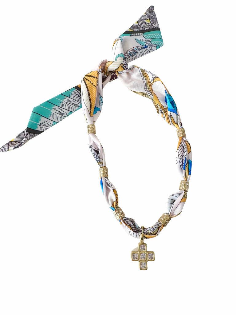 Gemelli Figi Scarf with Charm Necklace