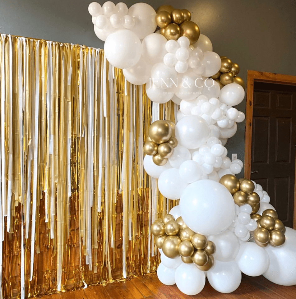 Jenn & Co. Balloons Deluxe Balloon Garland (Full Service)